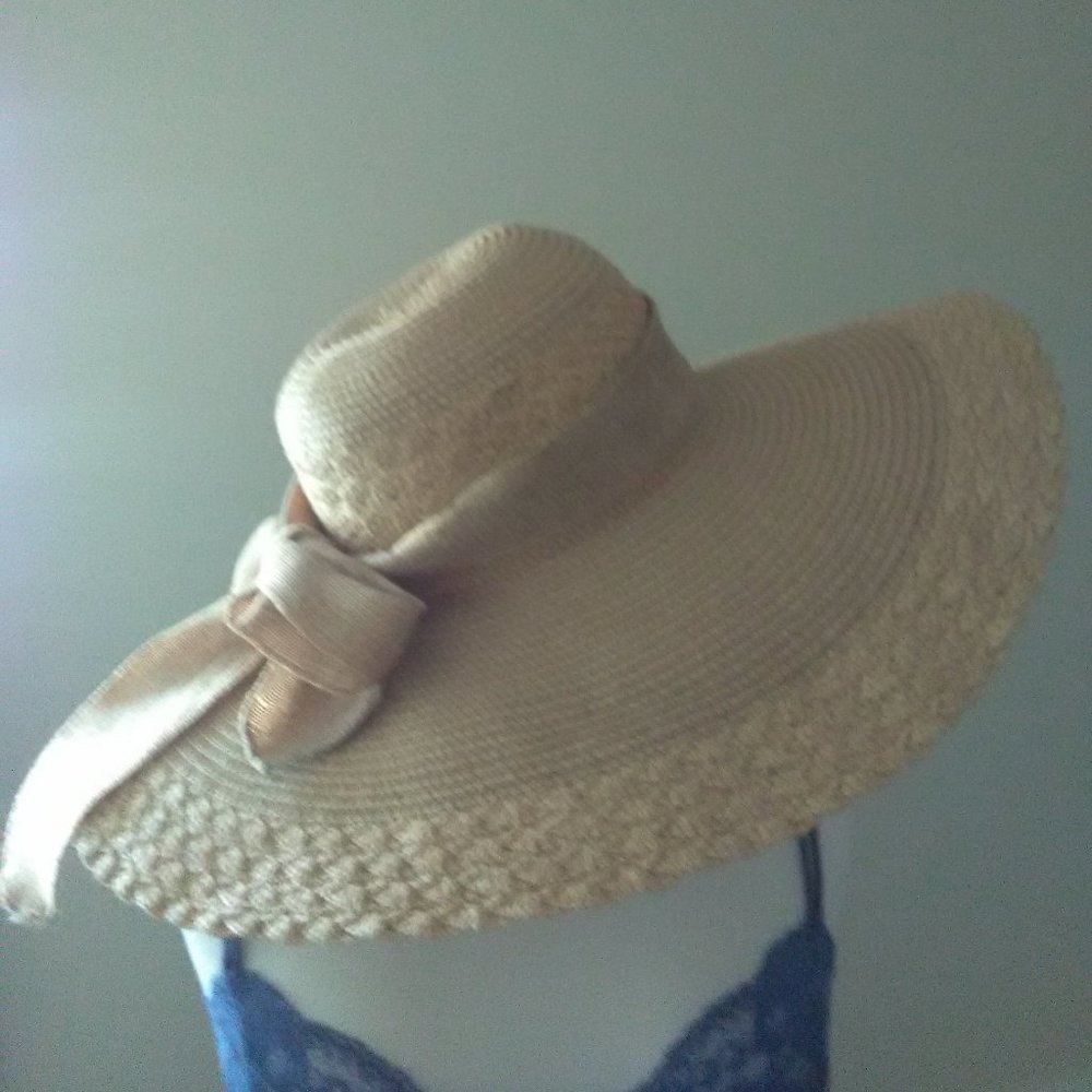Elegant Tan Wide-Brimmed Hat